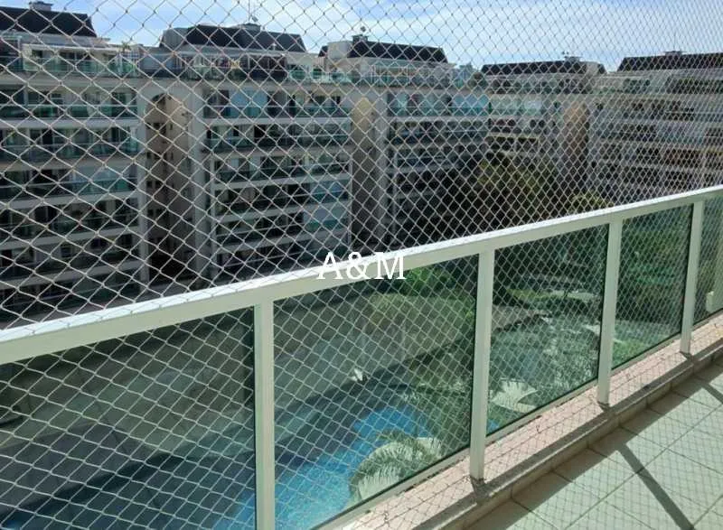 3-bedroom apartment with 4 bathrooms and a balcony — photo 18
