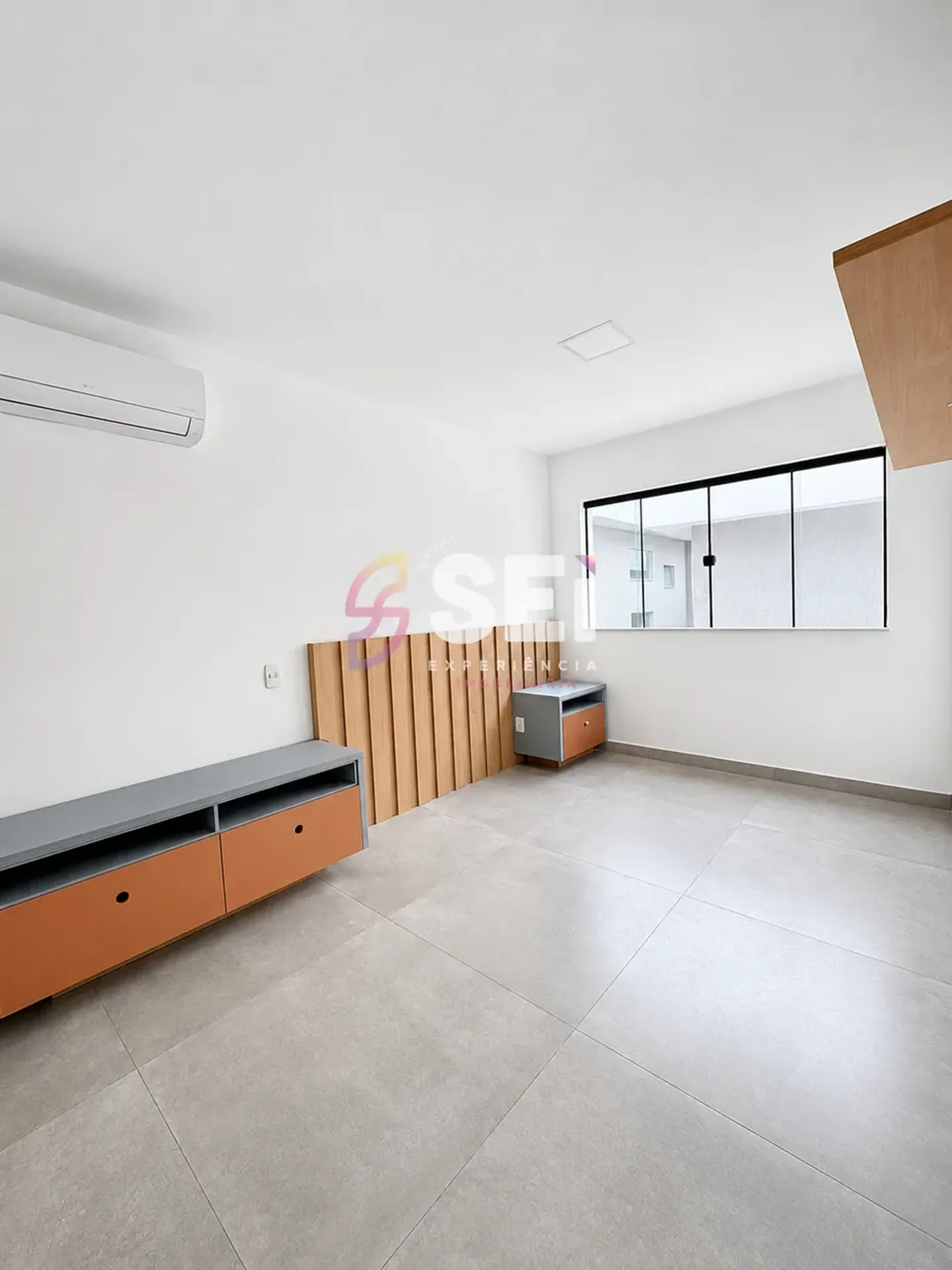 512 m² house with 5 bedrooms and open-plan kitchen — photo 37