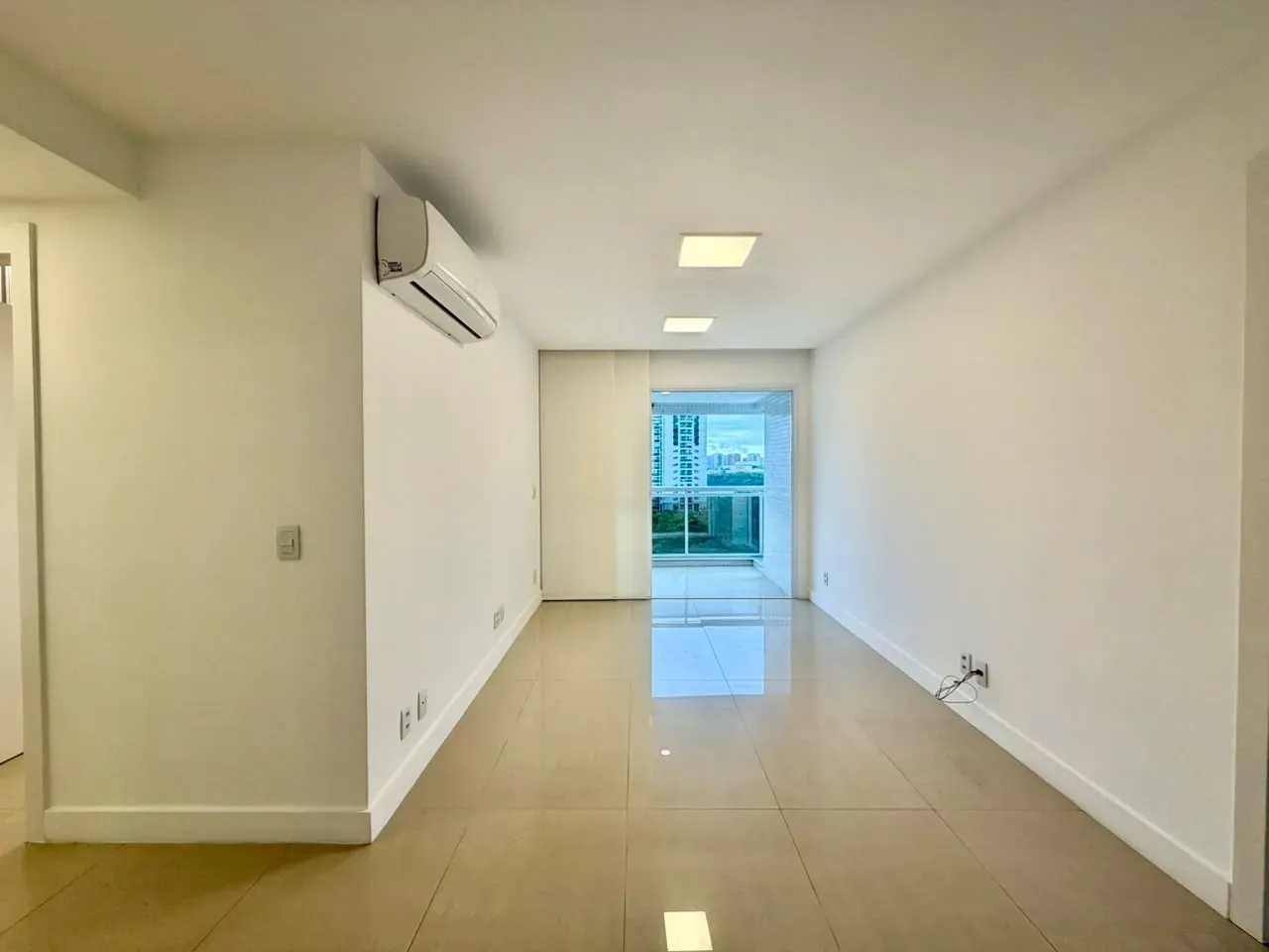 2-bedroom apartment with a park view in Rio de Janeiro — photo 9