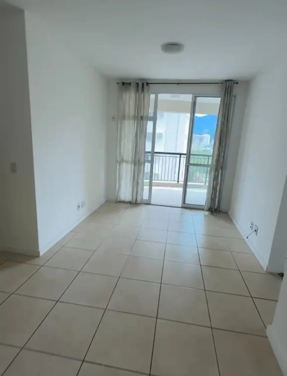 2-bedroom apartment with 2 bathrooms and 1 parking spot