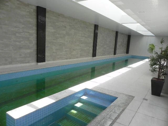 Studio com janelas do piso ao teto, Centro — photo 20