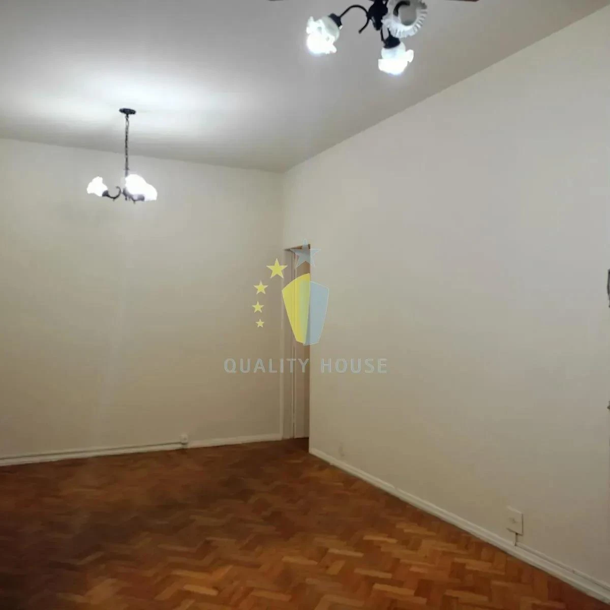 Apartment, 75 m², with wood or laminate floors — photo 20