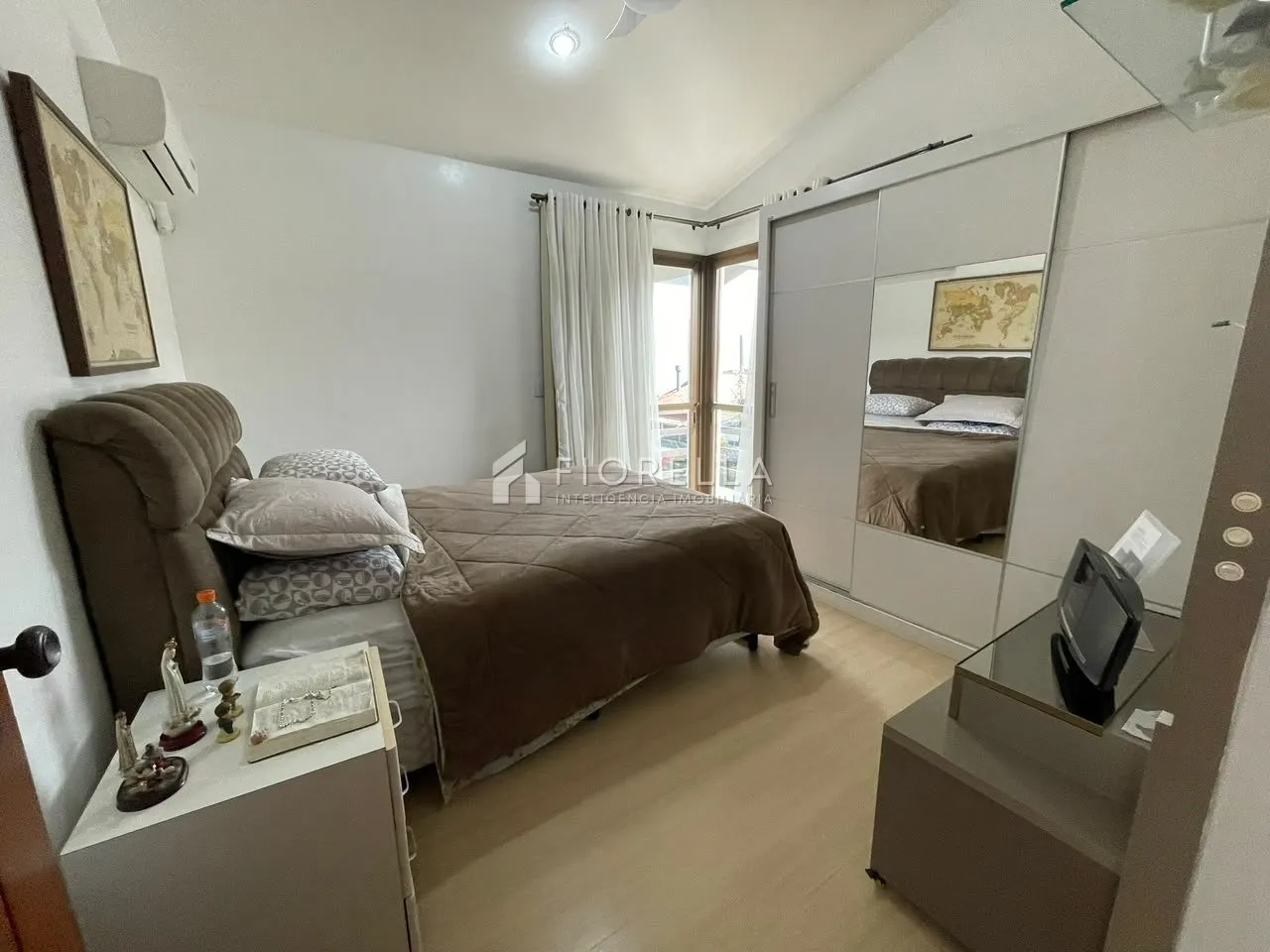 Furnished house, 376 m², with a water view — photo 15