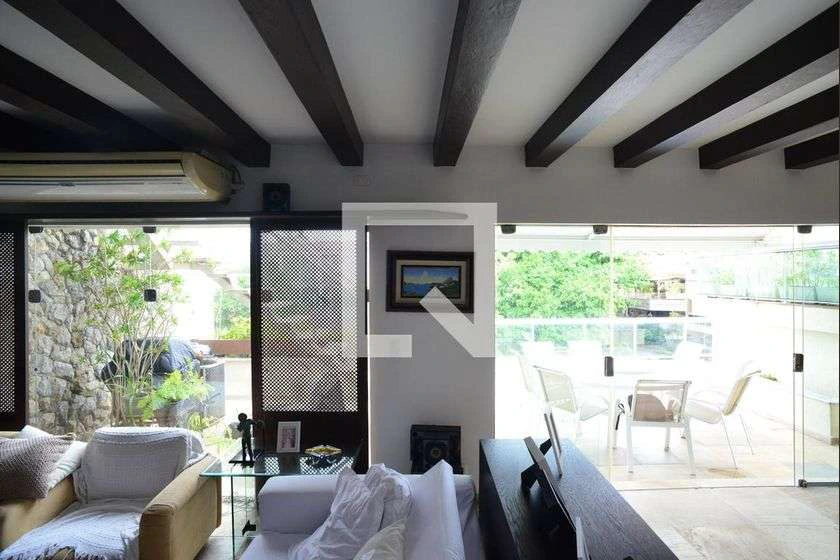 3-bedroom apartment with a home office — photo 9
