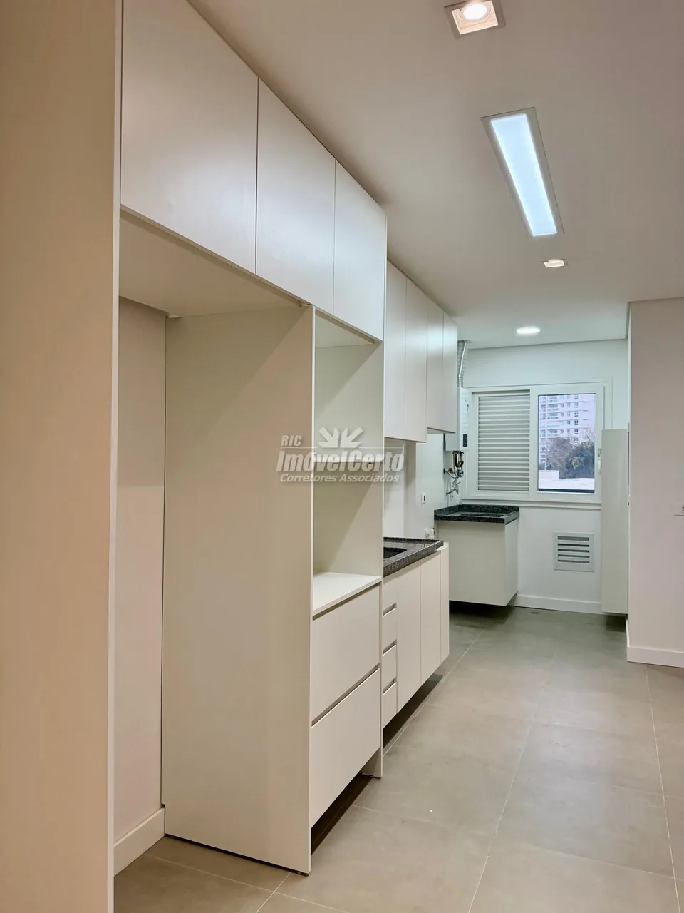 3-bedroom 87.14 m² apartment with 1 parking spot — photo 4