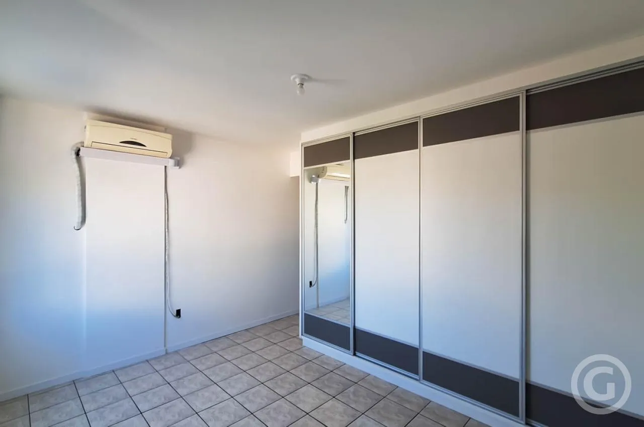 3-bedroom apartment, 1 with its own bathroom, 104 m² — photo 14