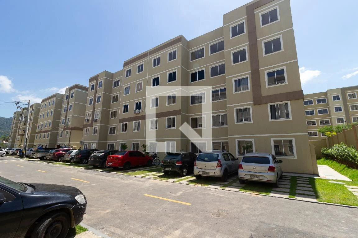 Apartamento de 2 quartos em condomínio com piscina — photo 19