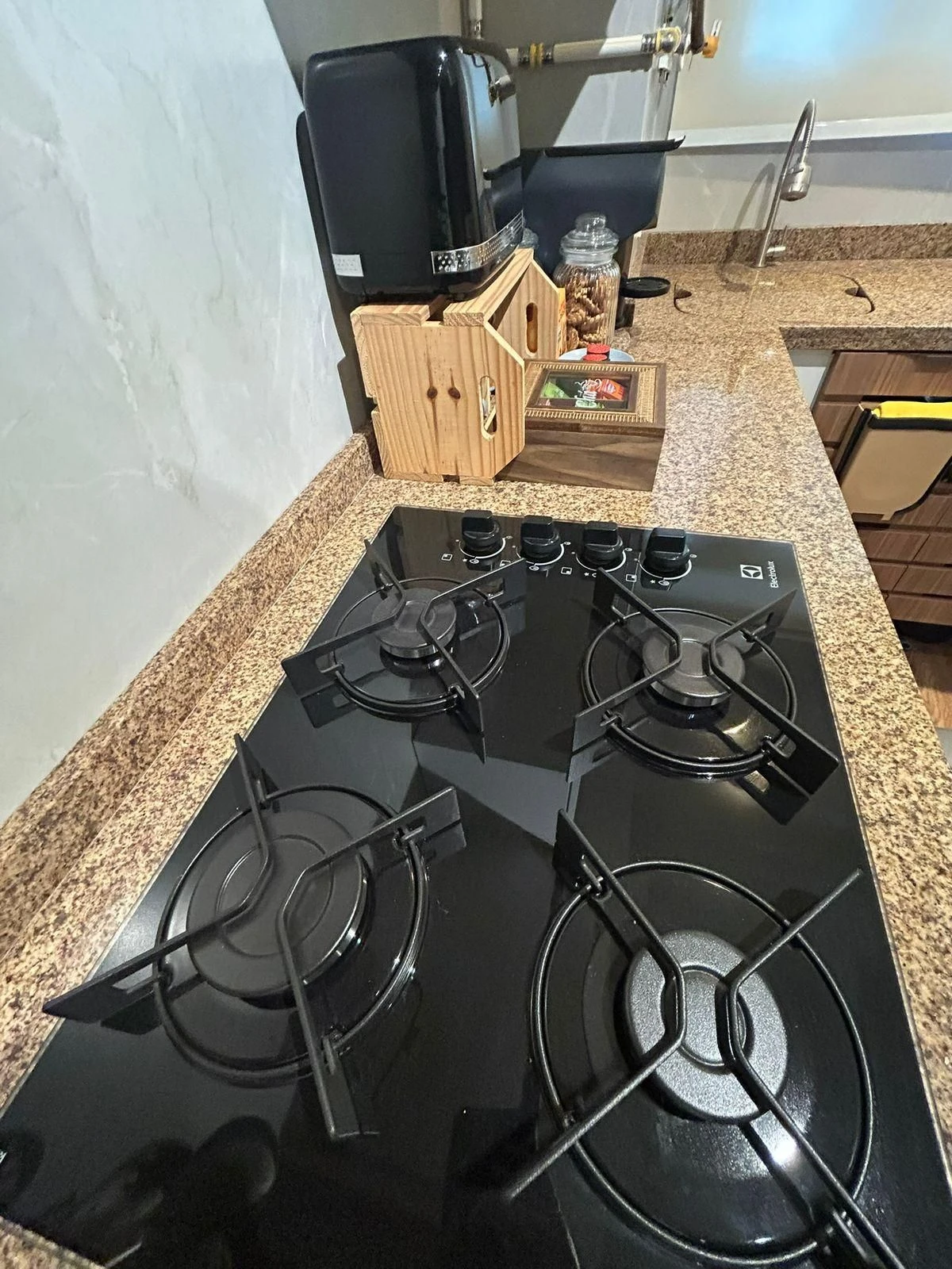 Apartamento mobiliado com cozinha americana e varanda envidraçada — photo 15