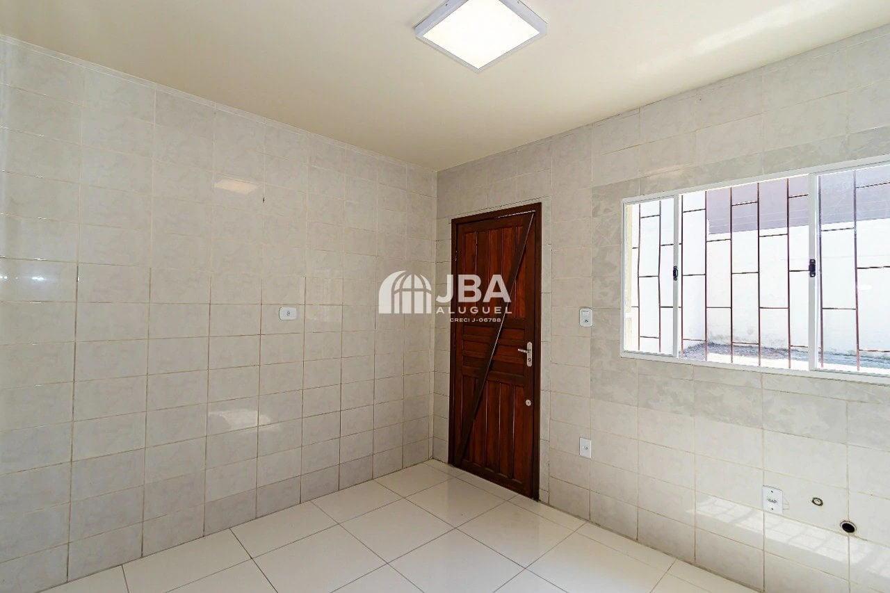 2-bedroom, 70 m² house in Curitiba — photo 2