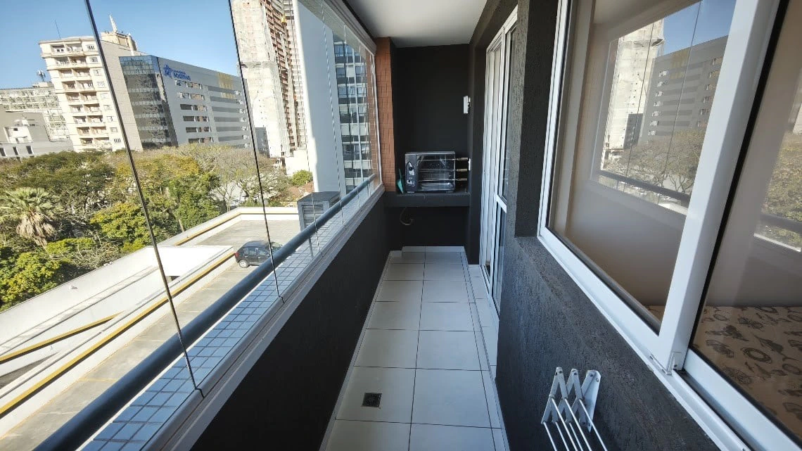 Furnished 1-bedroom apartment with a balcony — photo 8
