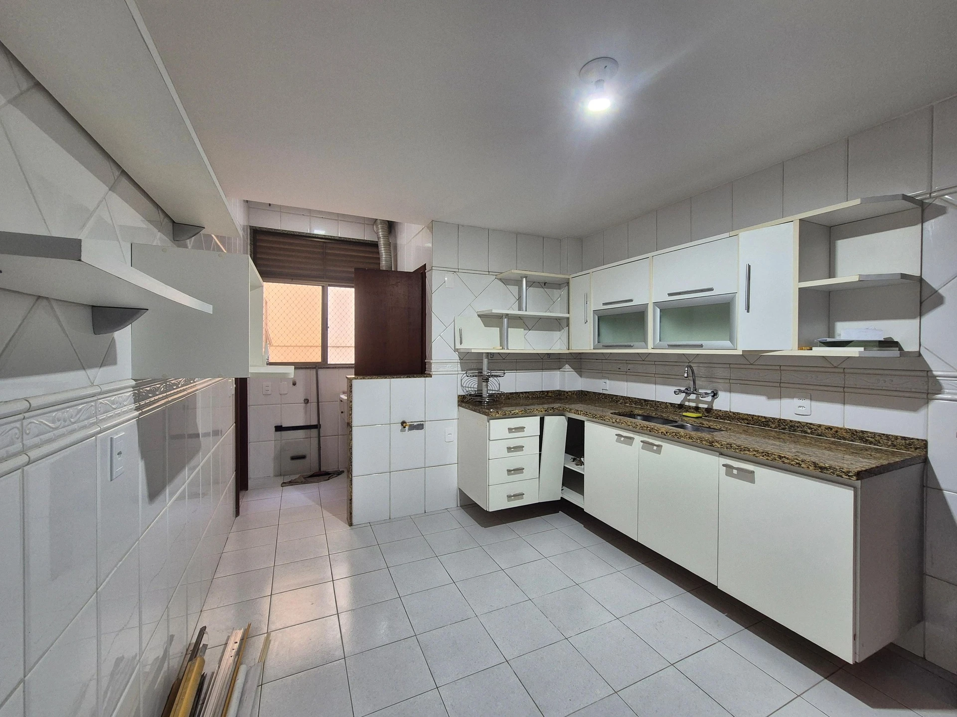 Apartamento mobiliado com 2 quartos e varanda — photo 7