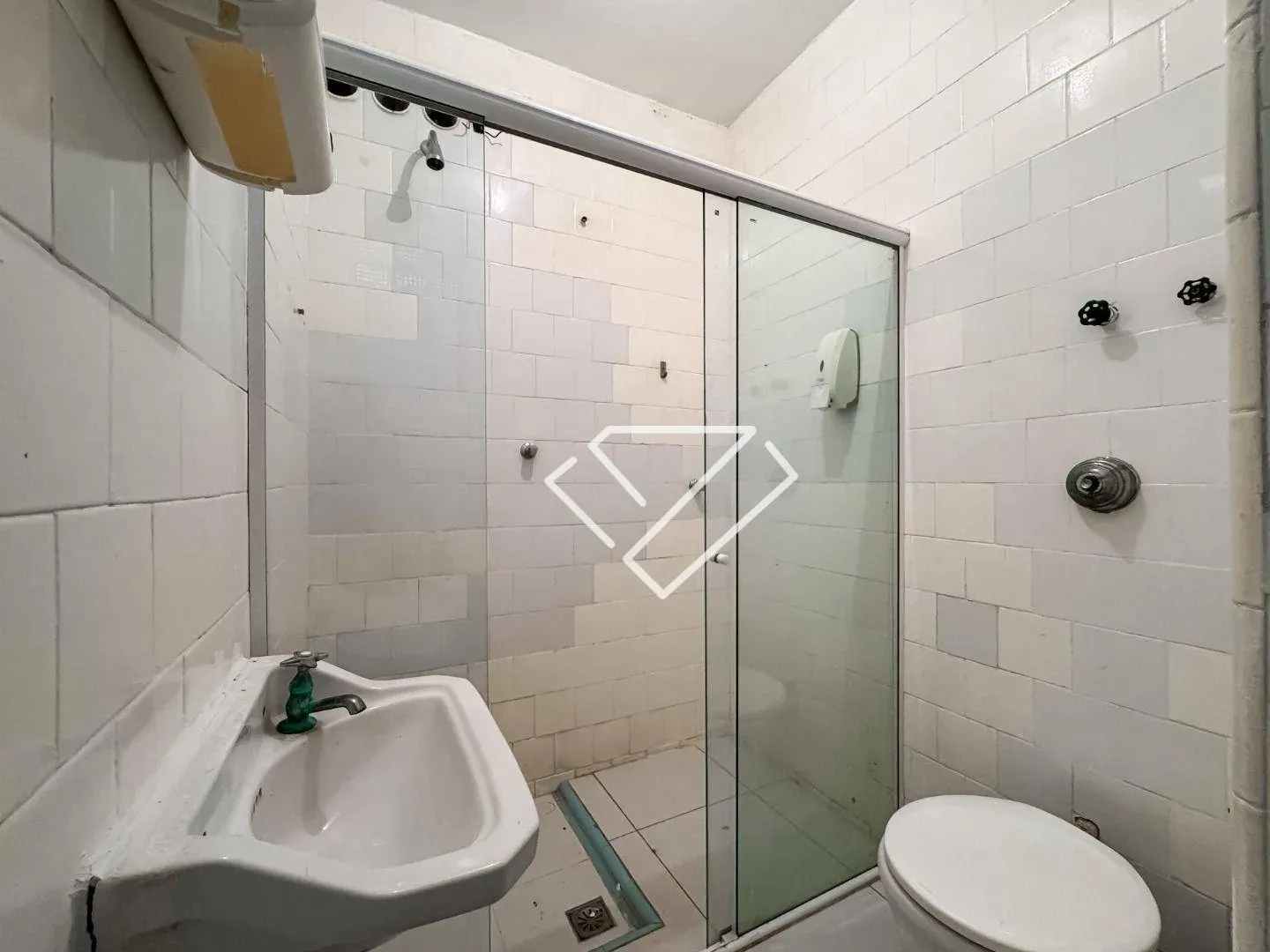 Home office in a 3-bedroom apartment, 189 m² — photo 5