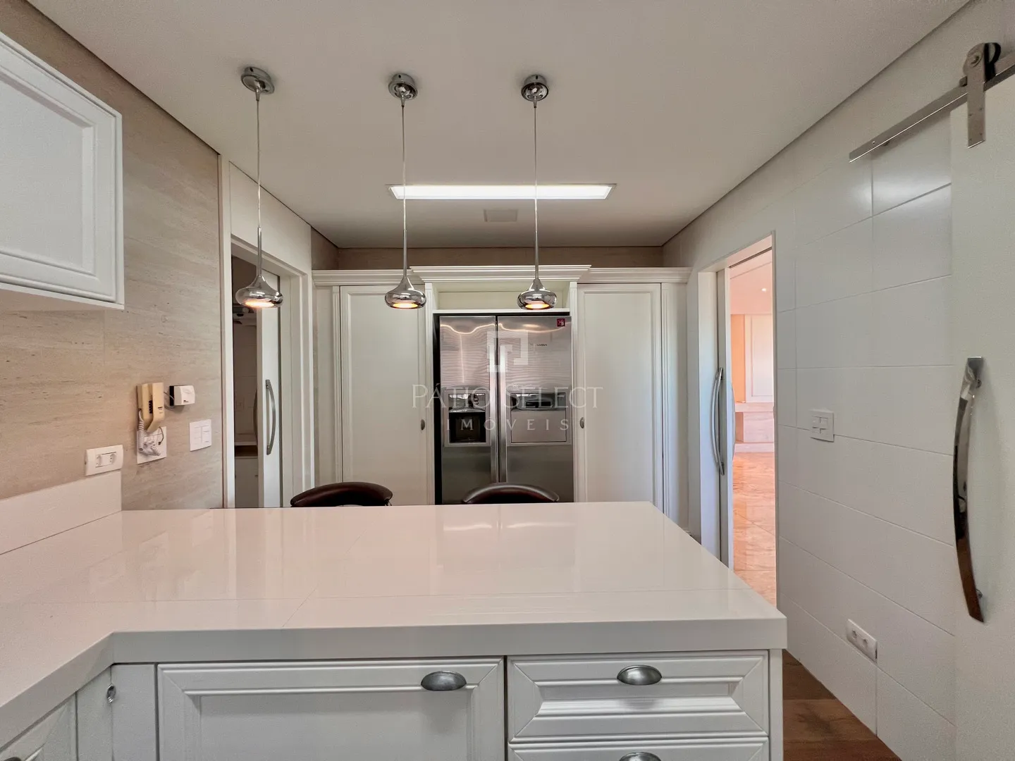 Гардеробная и 3 спальни: квартира 180 м² — photo 11