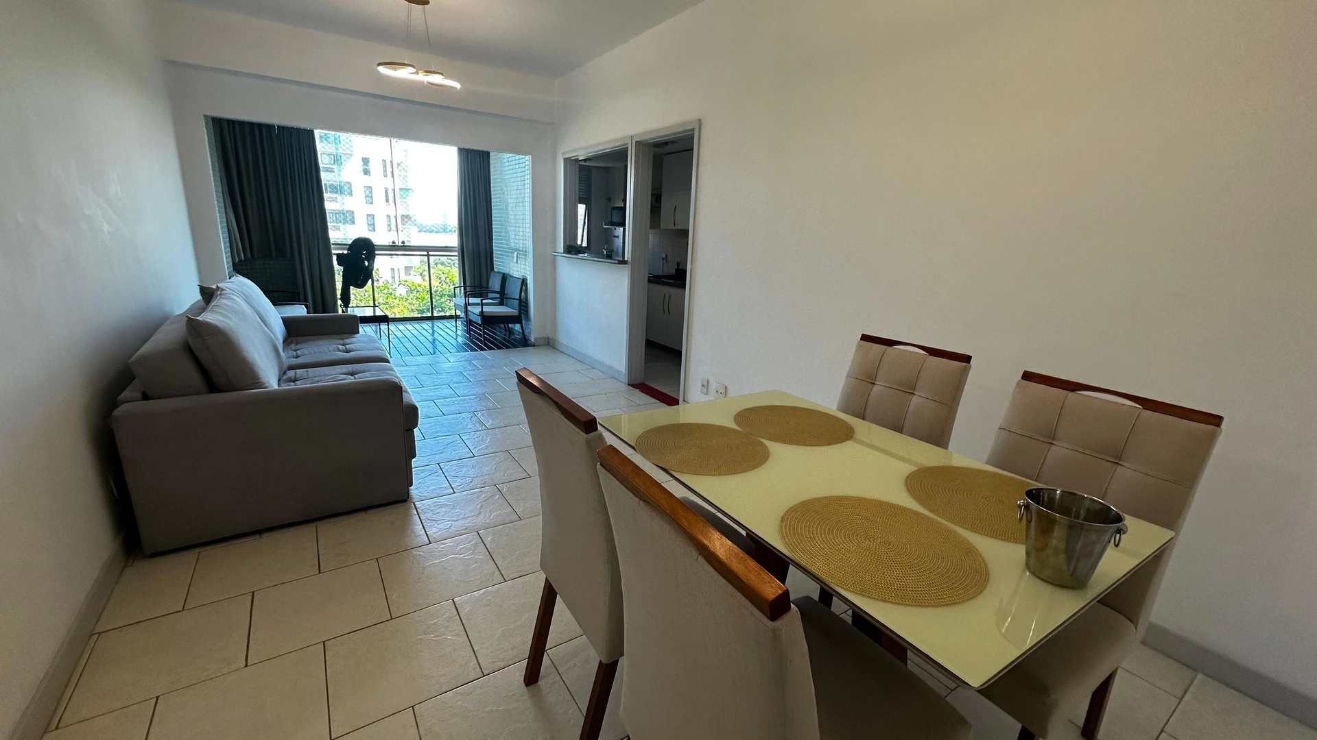 Furnished apartment with balcony and 1 bedroom — photo 6