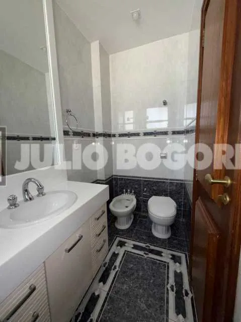 Apartamento sem mobília com 4 quartos e 5 banheiros — photo 8
