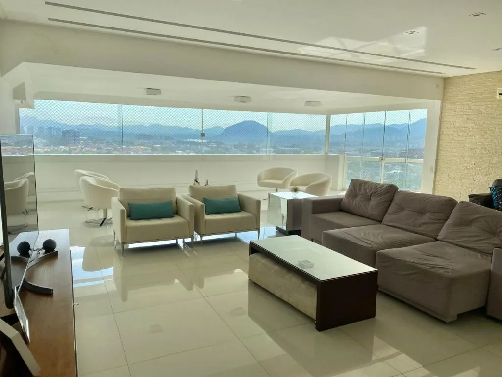 Apartment on the 12th floor with a mountain view