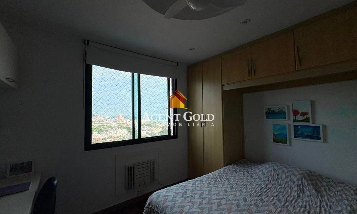 4-bedroom apartment in a building with a sauna — photo 22