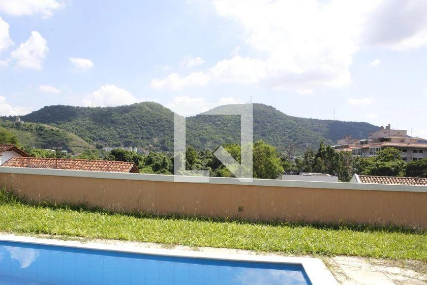 4-bedroom house with a mountain view in Rio de Janeiro — photo 6