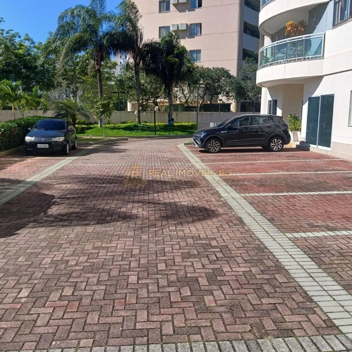 For rent: 3-bedroom apartment with 3 bathrooms and a balcony — photo 47