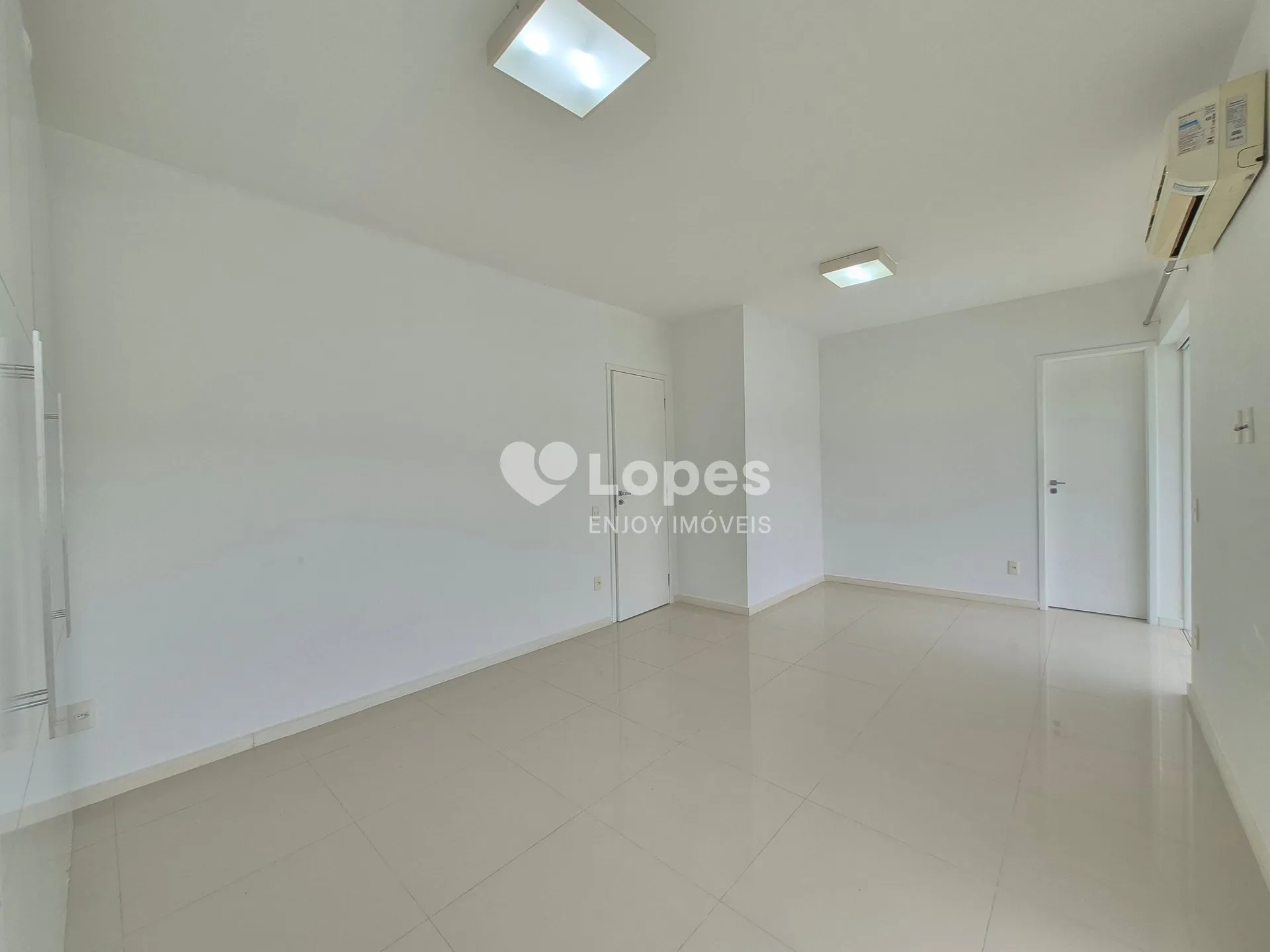 Будинок 247 м² з балконом із грилем та власним барбекю — photo 24