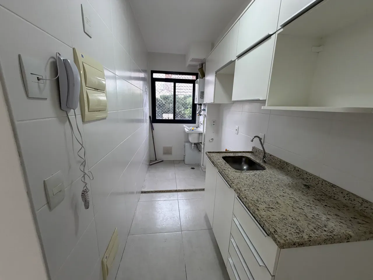 2-bedroom apartment with a washing machine — photo 2