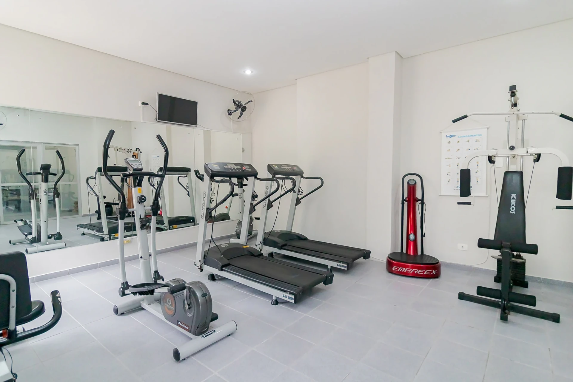 Apartamento com 2 quartos e churrasqueira privativa na sacada — photo 24