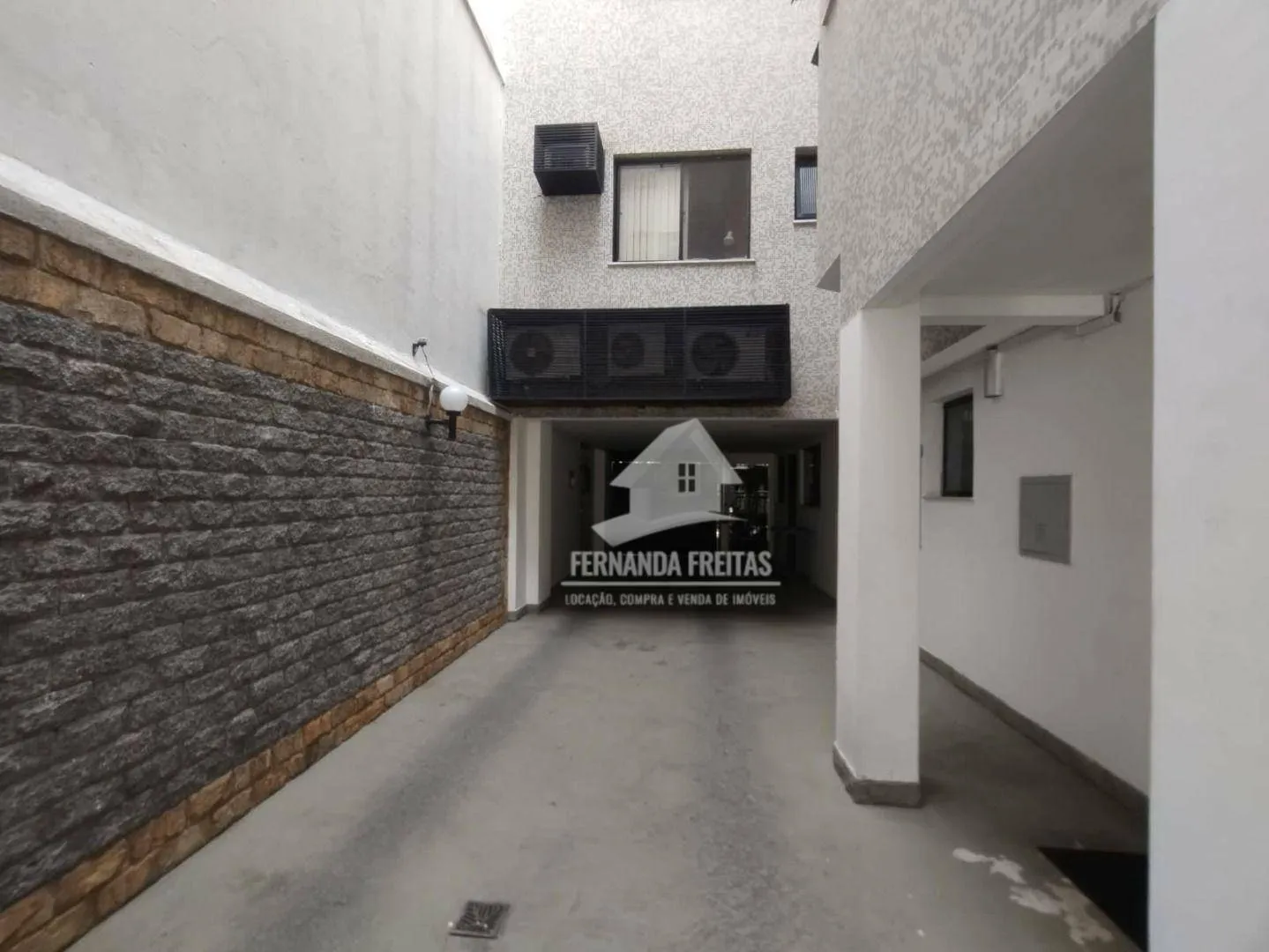 Apartamento com 2 quartos e 2 banheiros — photo 32