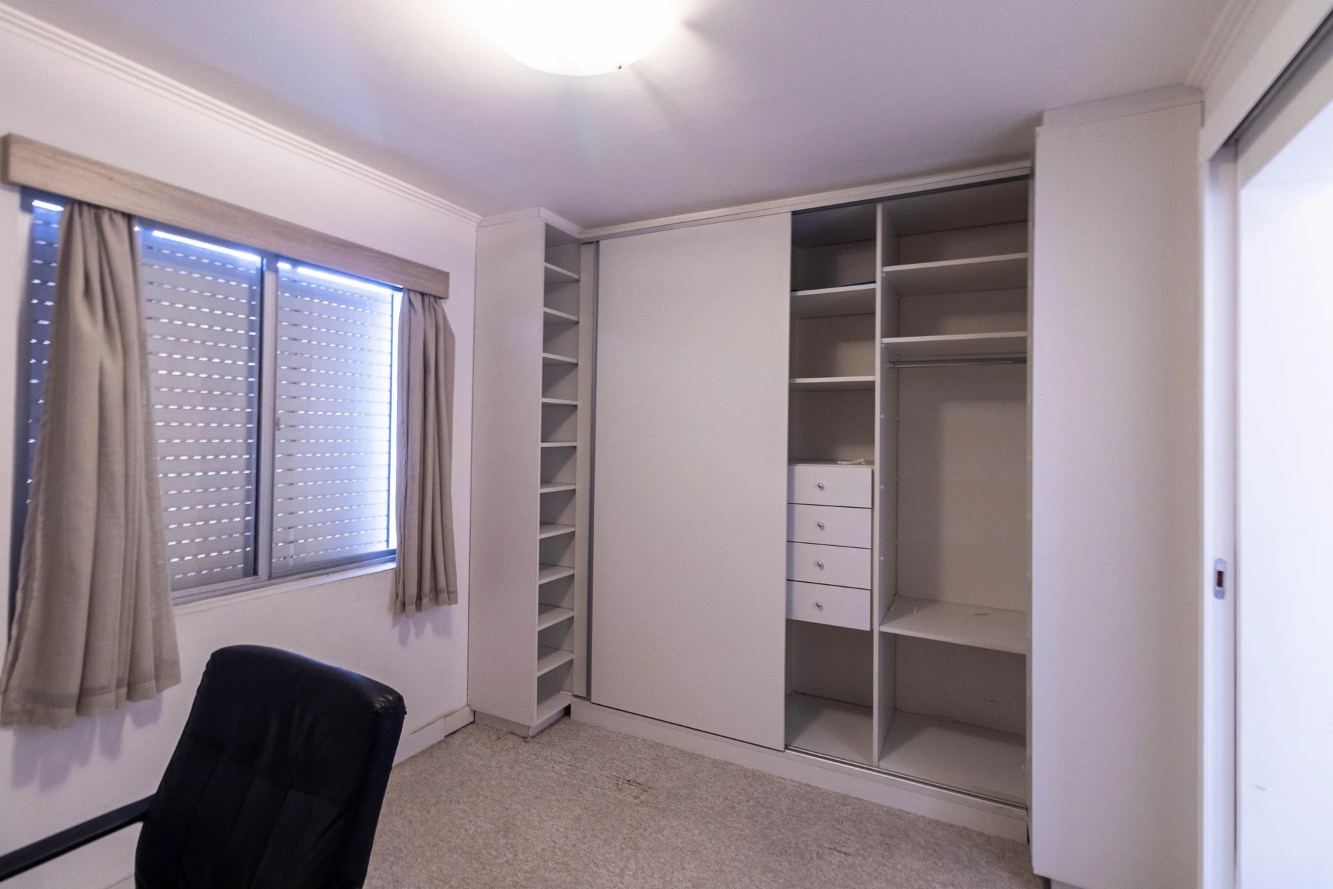 Apartment, 71 m², with a walk-in closet — photo 15