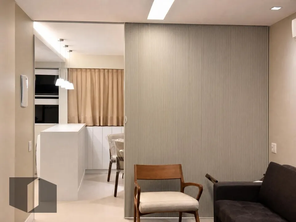Furnished 1-bedroom apartment with open-plan kitchen — photo 9