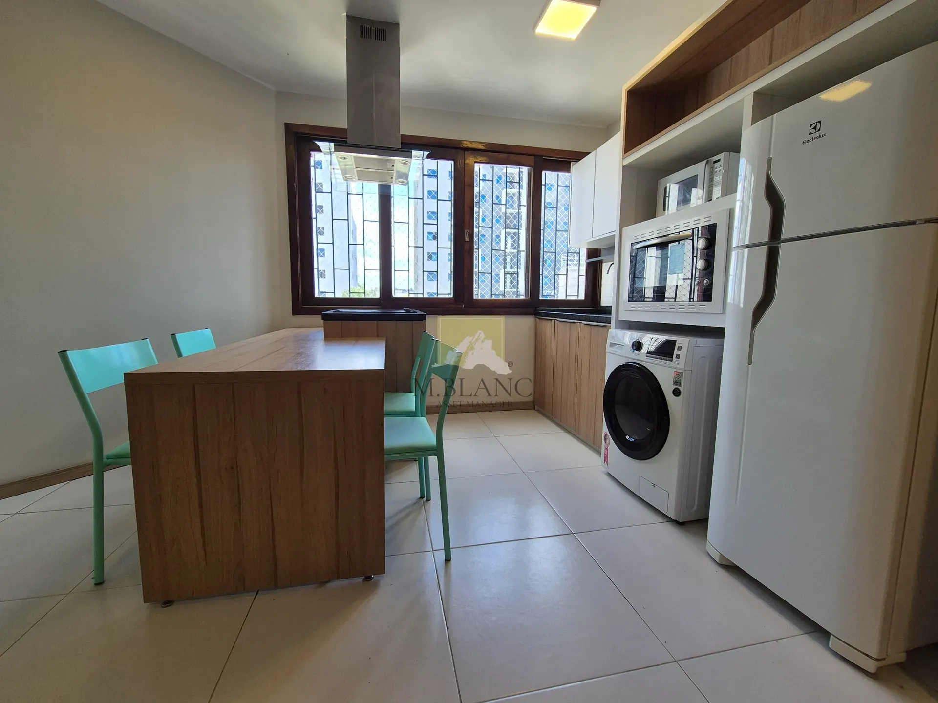 Washing machine in a 2-bedroom apartment, 120 m² — photo 13