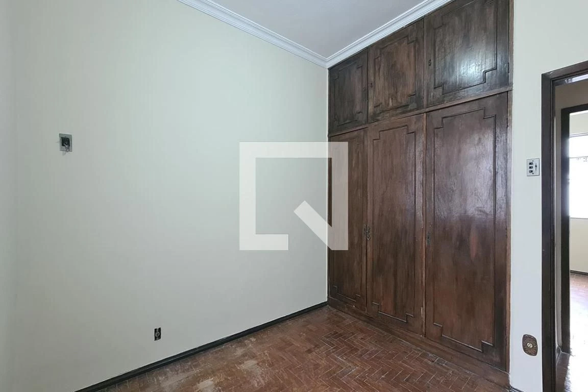 Квартира без меблів з 3 спальнями та балконом — photo 28