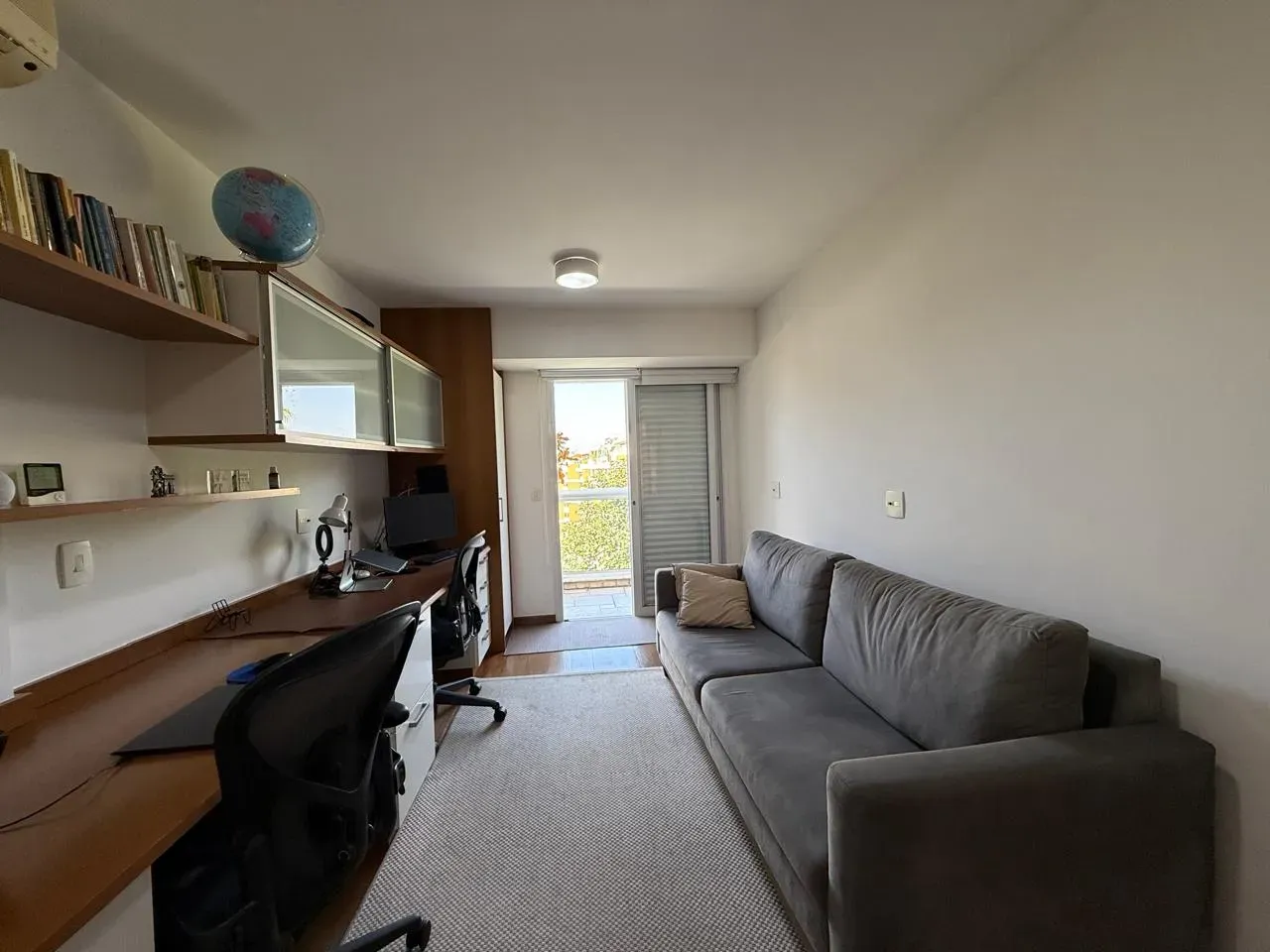 Furnished 470 m² house with 4 en-suite bedrooms and pool — photo 40