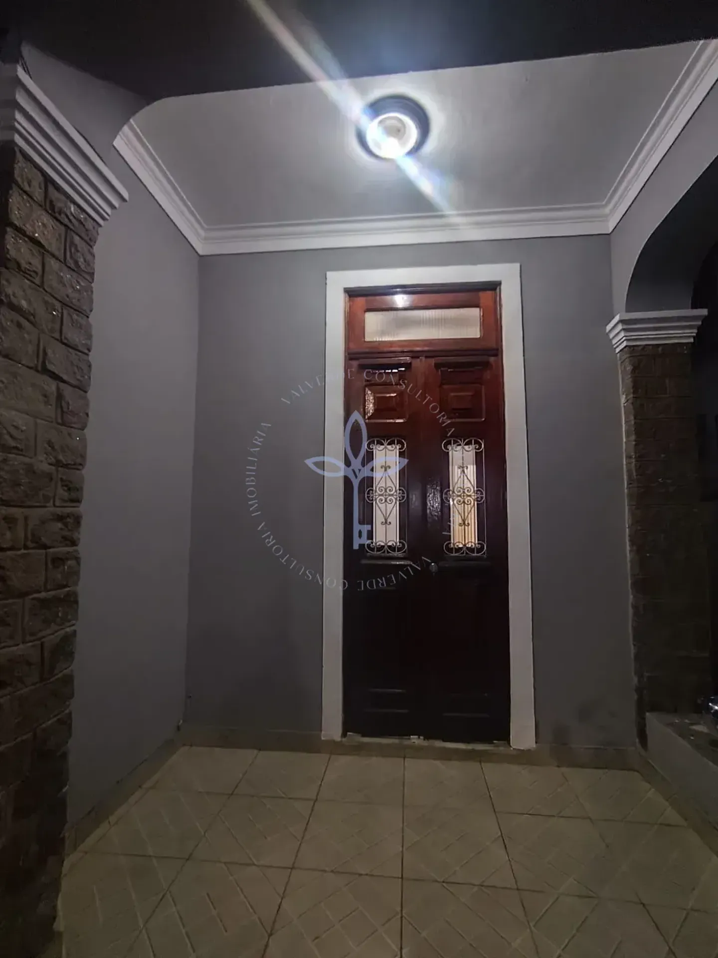 Casa com varanda e 1 vaga de estacionamento para alugar — photo 50