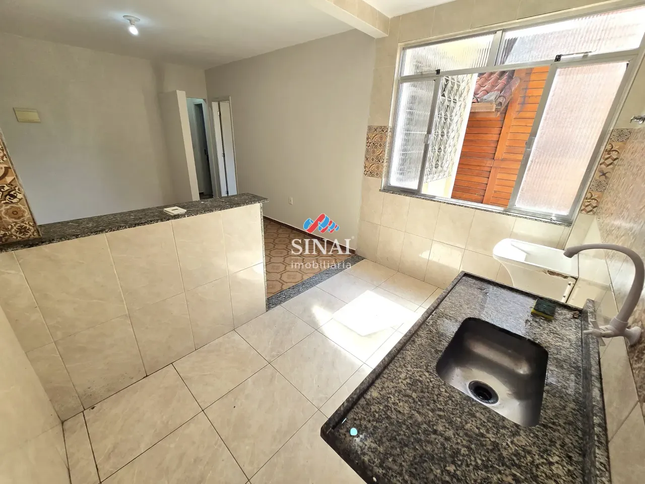 Apartamento de 2 quartos com cozinha aberta e fogão a gás — photo 11