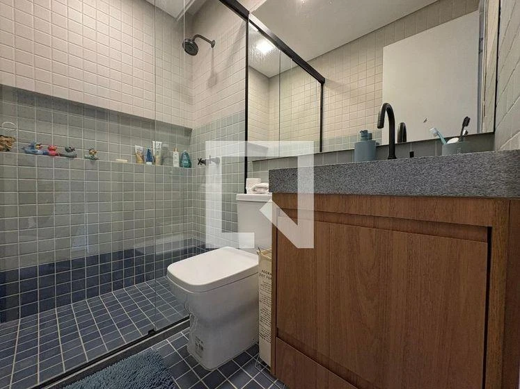 2-bedroom apartment with a glass-enclosed balcony — photo 23