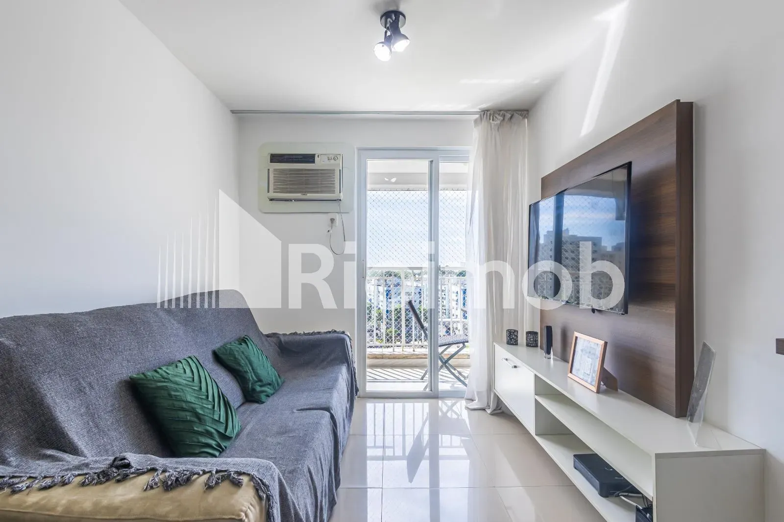 68 m² apartment with a washing machine and a home office