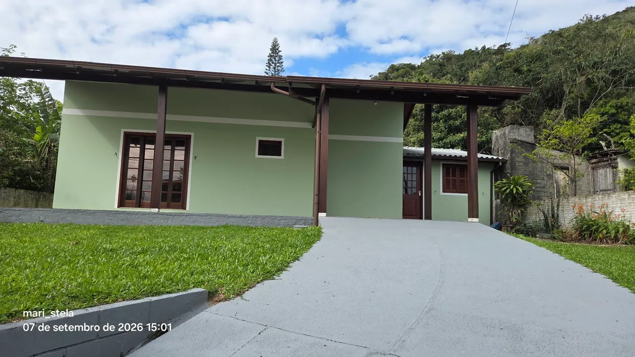 Casa sin amueblar con 3 dormitorios y balcón — photo 6