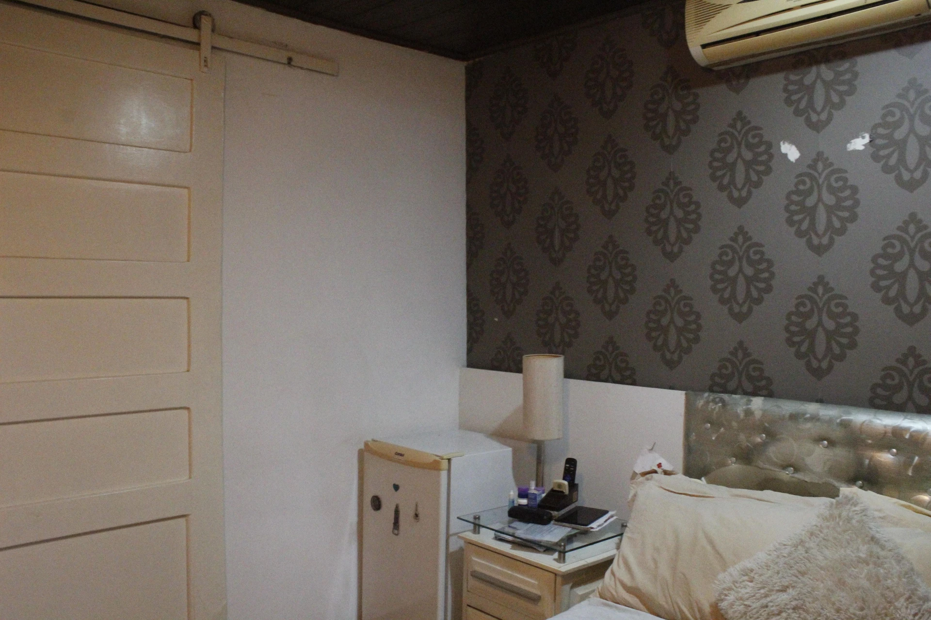 Furnished 4-bedroom house with private balcony — photo 11