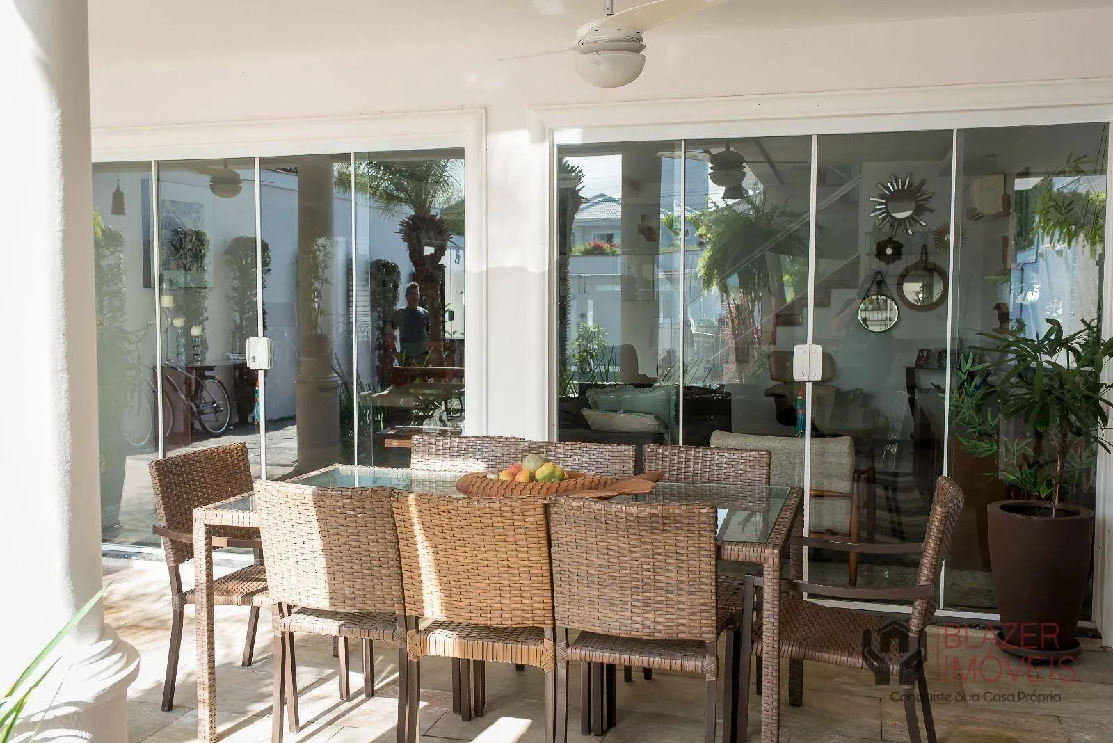 Furnished 4-bedroom house with 354 m² and 5 baths — photo 32