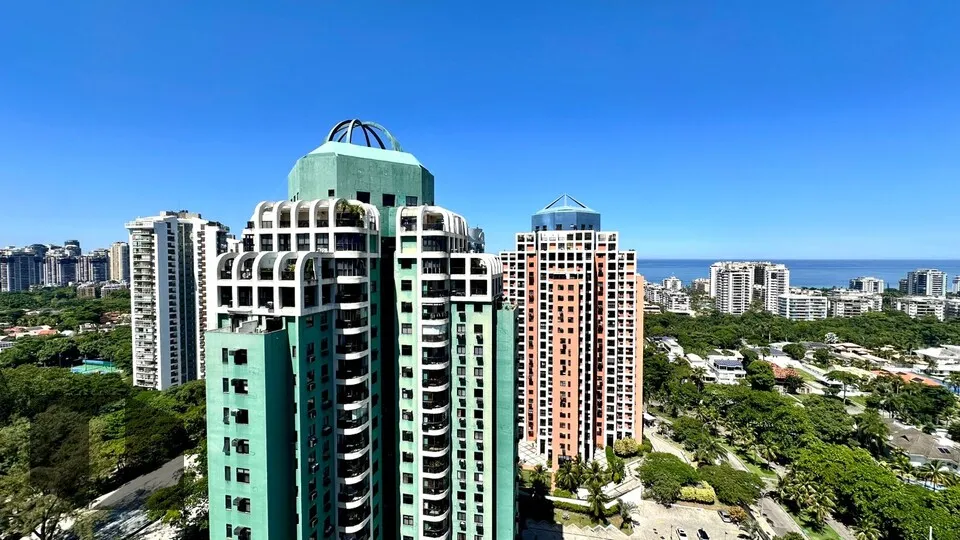 Квартира з 3 спальнями та заскленим балконом — photo 3
