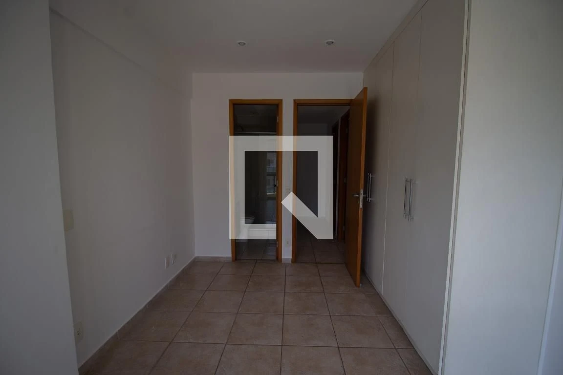 Apartamento com 4 suítes e varanda envidraçada — photo 36