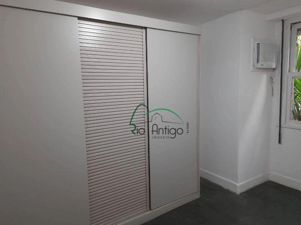 Home office in a 3-bedroom apartment, 110 m² — photo 37