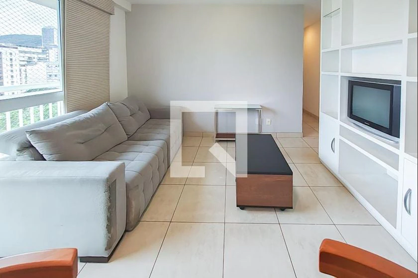 Меблированная квартира с 3 спальнями и 149 м²