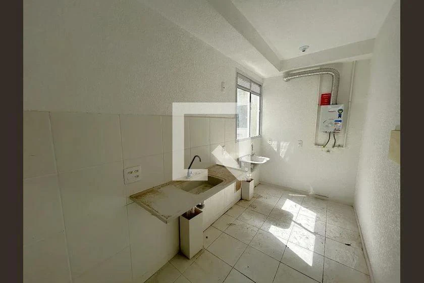 Apartamento de 40 m² com 2 quartos e varanda com churrasqueira — photo 6