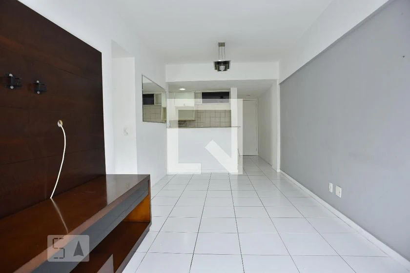 Apartamento de 2 quartos em condomínio com piscina — photo 14