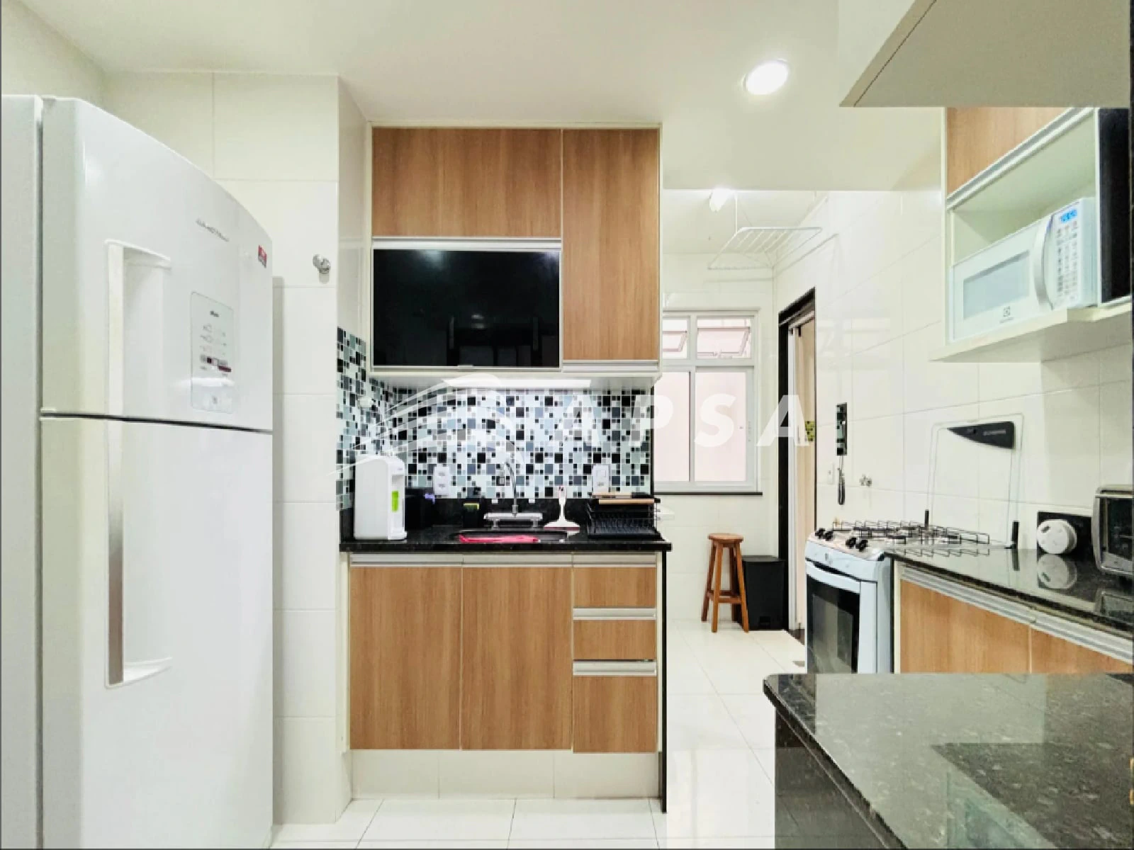 Furnished 2-bedroom apartment with 79 m² — photo 4