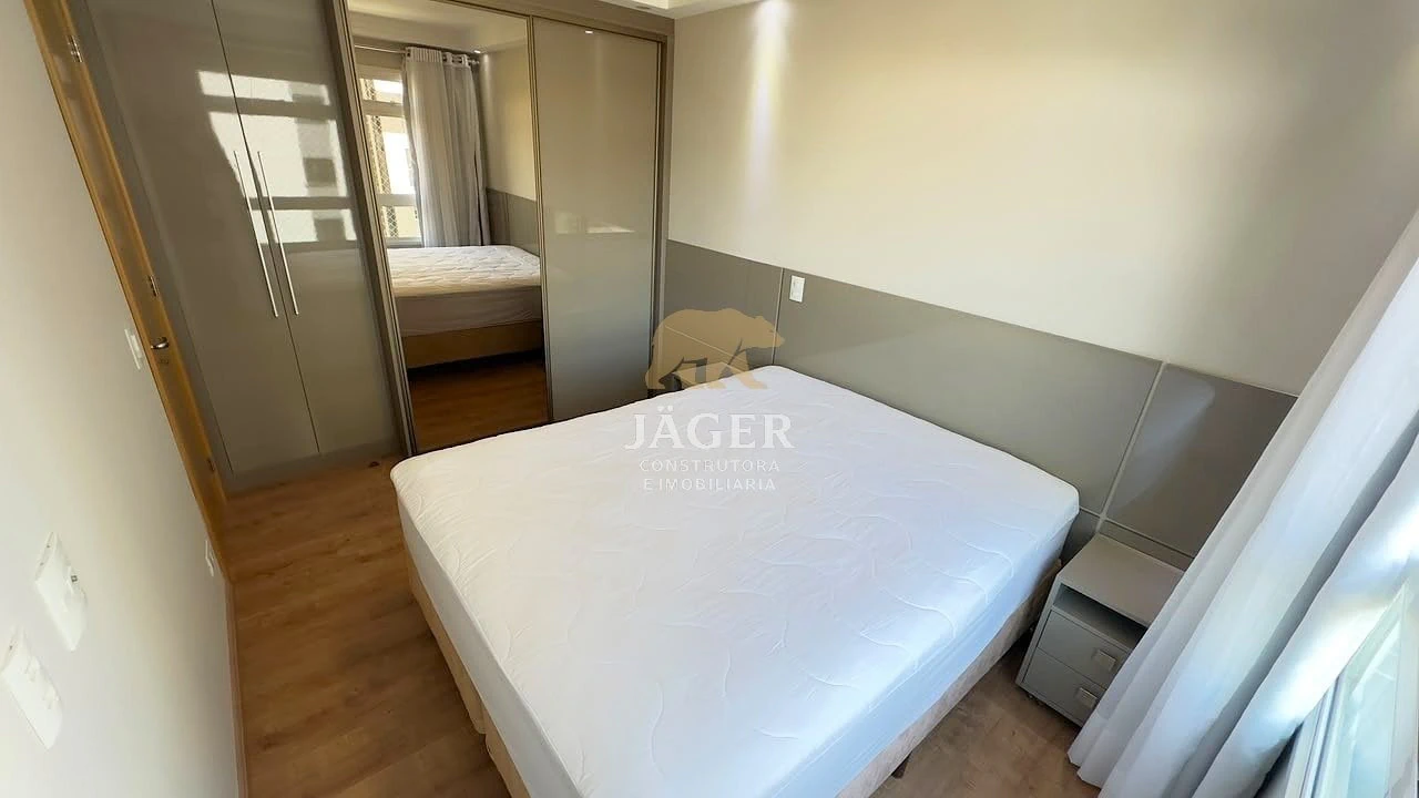 2-bedroom apartment with a home office — photo 10