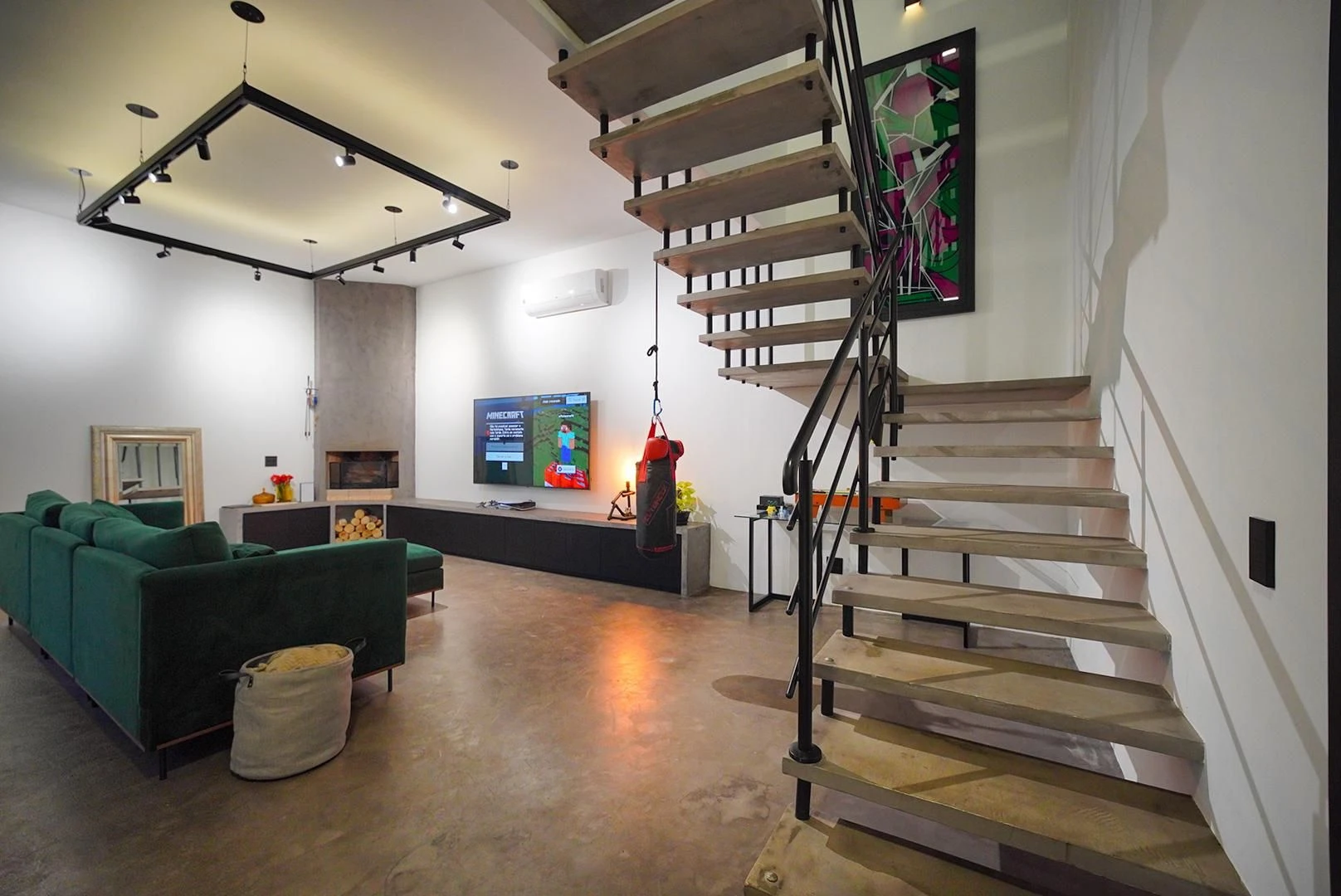 Lavavajillas y 5 dormitorios: casa de 330 m²