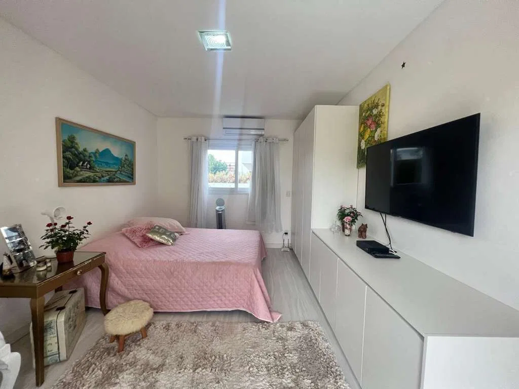 Furnished house, 360 m², with a mountain view — photo 10