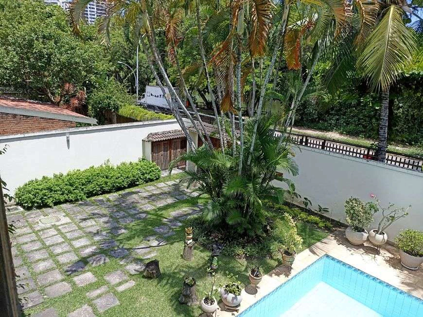 Casa mobiliada de 700 m² com 5 suítes e 9 banheiros — photo 28